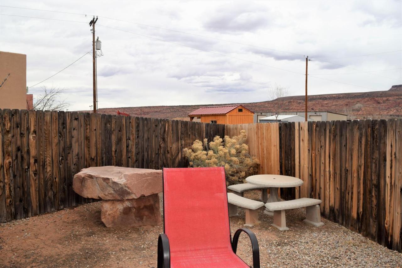 St Dane'S Desert Juniper Cabin Villa Moab Exterior photo
